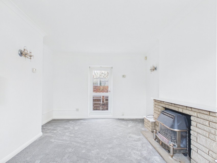 Images for Hampton Lane, Hanworth, Greater London EAID:2640919782 BID:FLL