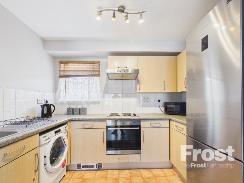 Images for Bedfont Lane, Feltham EAID:2640919782 BID:FLL