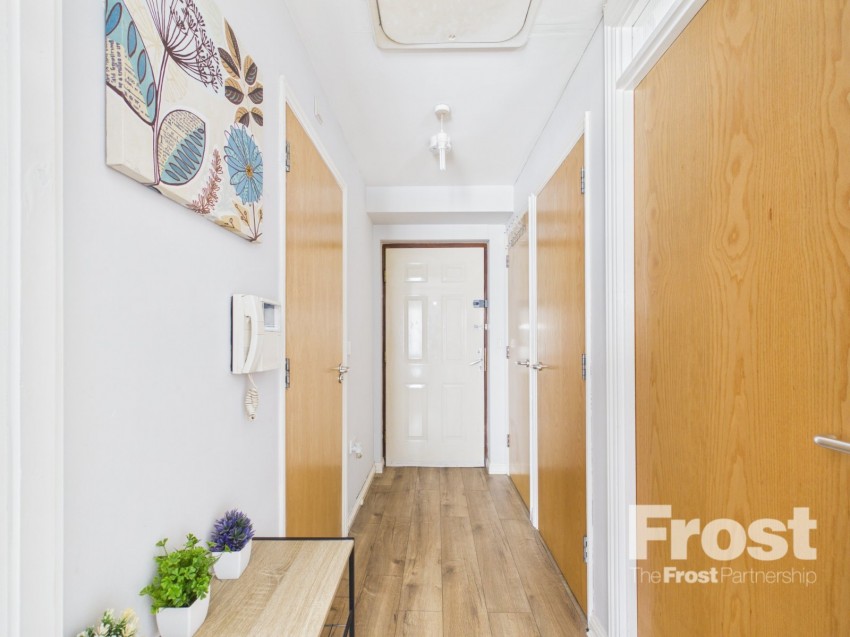 Images for Bedfont Lane, Feltham EAID:2640919782 BID:FLL