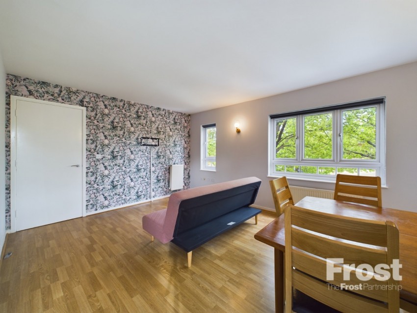 Images for Elvedon Road, Feltham EAID:2640919782 BID:FLL
