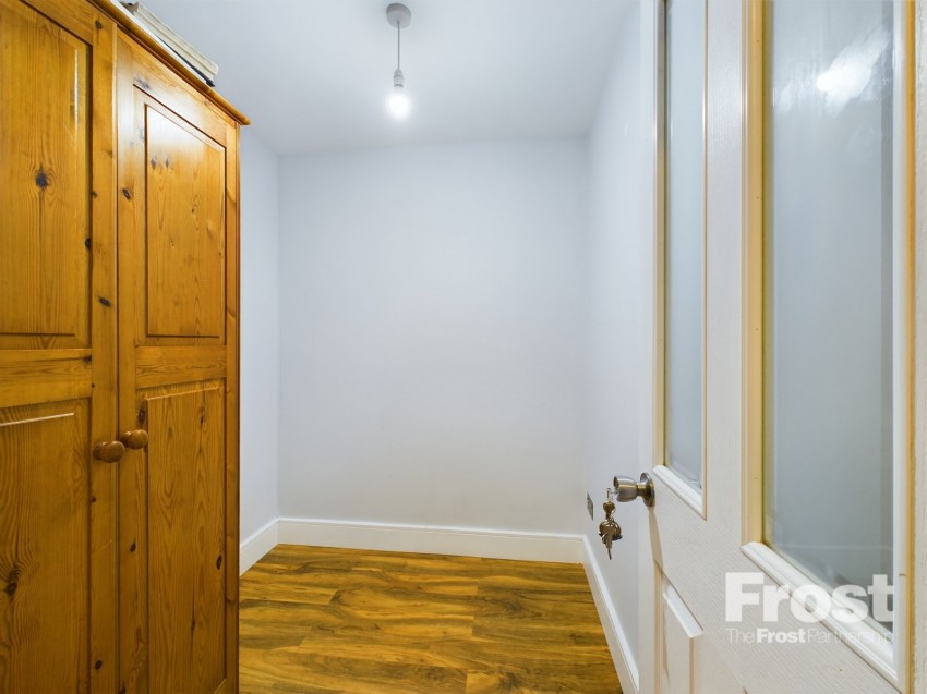 Images for Hounslow EAID:2640919782 BID:FLL