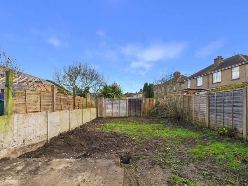 Images for Feltham EAID:2640919782 BID:FLL