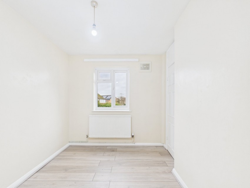 Images for Feltham EAID:2640919782 BID:FLL