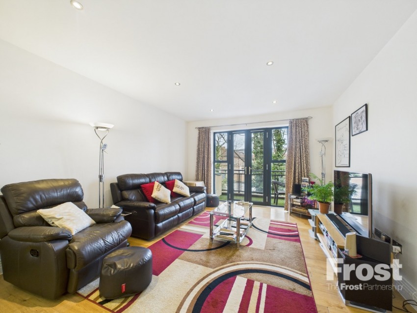 Images for Feltham EAID:2640919782 BID:FLL