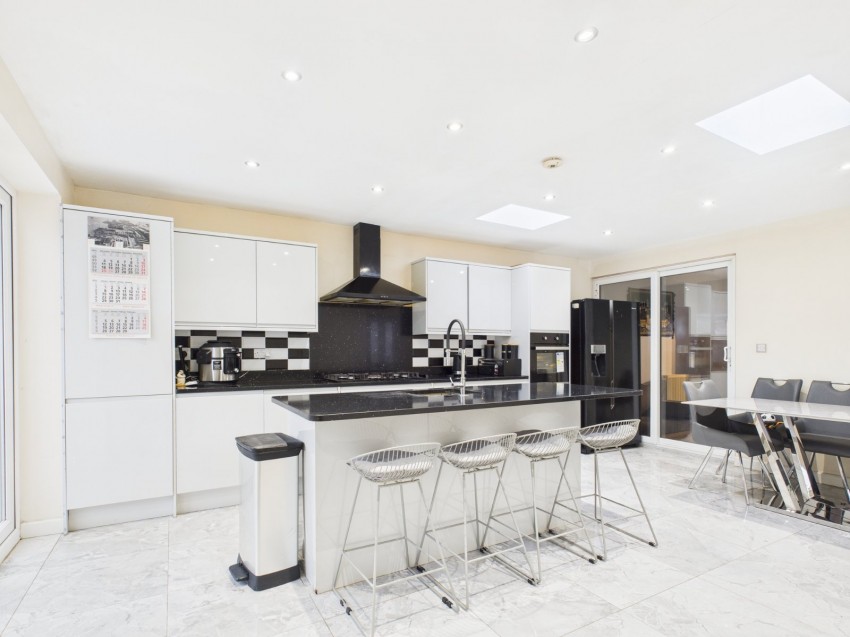 Images for Feltham EAID:2640919782 BID:FLL