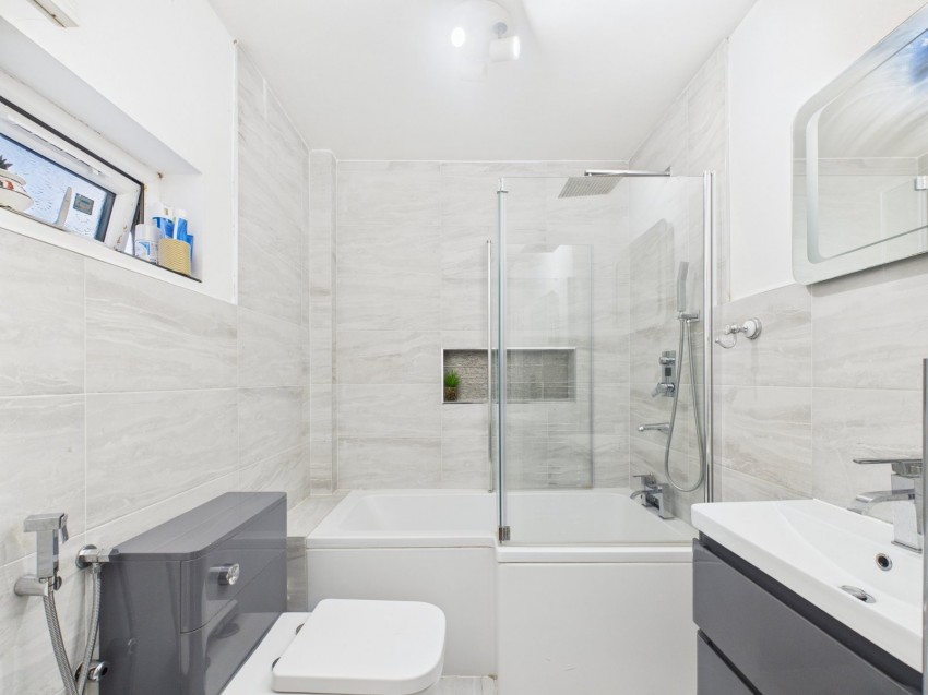 Images for Feltham EAID:2640919782 BID:FLL