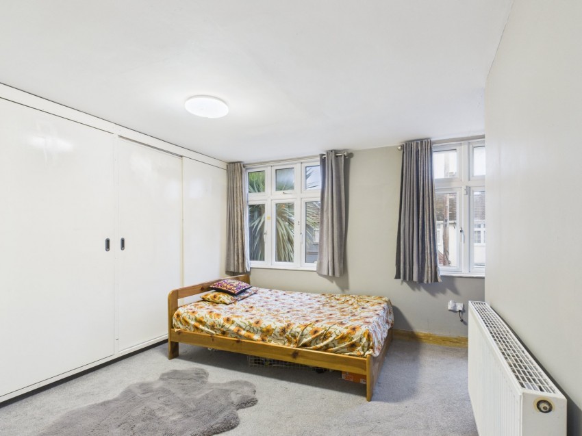 Images for Feltham EAID:2640919782 BID:FLL