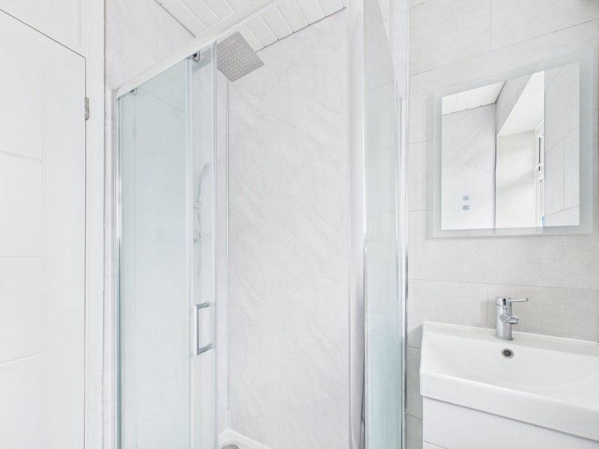 Images for Feltham EAID:2640919782 BID:FLL