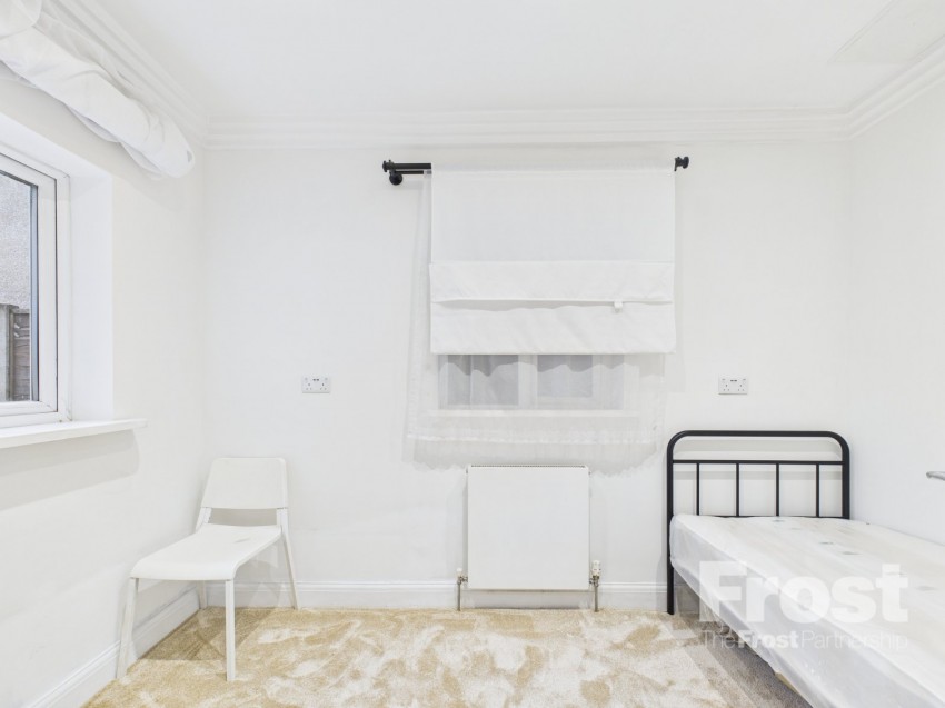 Images for Feltham EAID:2640919782 BID:FLL