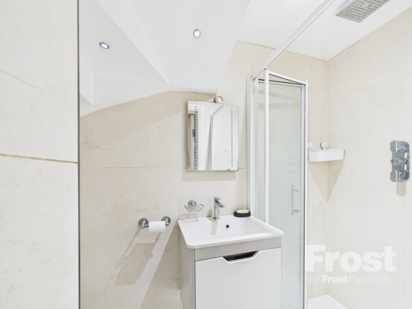 Images for Feltham EAID:2640919782 BID:FLL