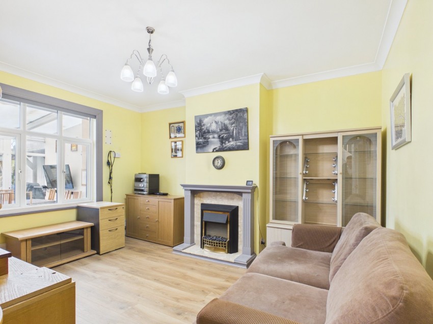 Images for Feltham EAID:2640919782 BID:FLL