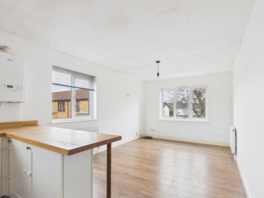 Images for Feltham EAID:2640919782 BID:FLL