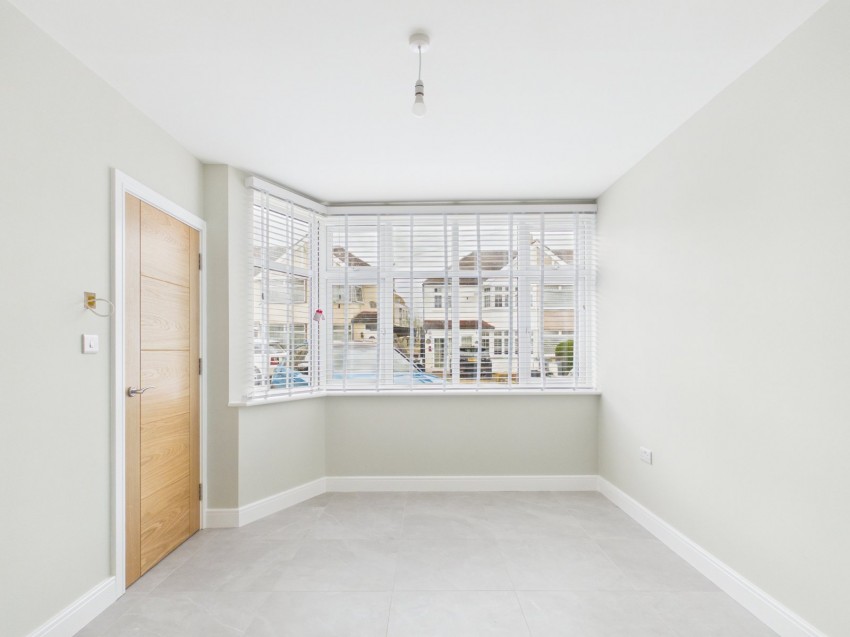 Images for Feltham EAID:2640919782 BID:FLL