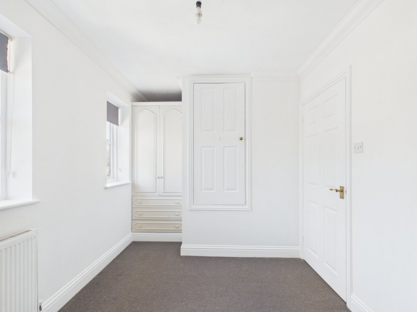 Images for Feltham EAID:2640919782 BID:FLL