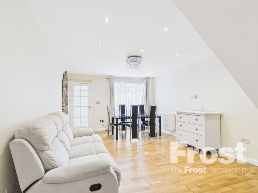 Images for Feltham EAID:2640919782 BID:FLL