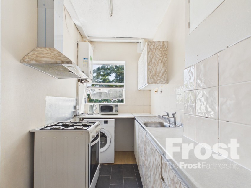 Images for High Street, Feltham EAID:2640919782 BID:FLL