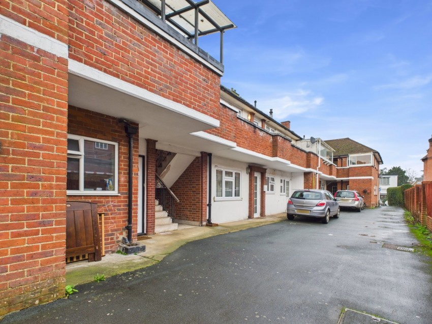 Images for Gerrards Cross, Buckinghamshire EAID:2640919782 BID:GCL