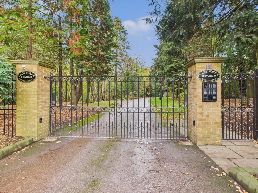 Images for Seven Hills Road, Iver, Bucks EAID:2640919782 BID:GCL