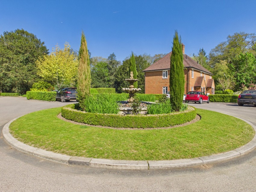 Images for Seven Hills Road, Iver, Bucks EAID:2640919782 BID:GCL