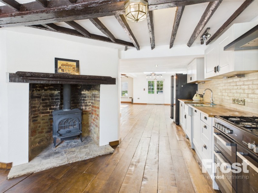 Images for Village Road, Denham EAID:2640919782 BID:GCL