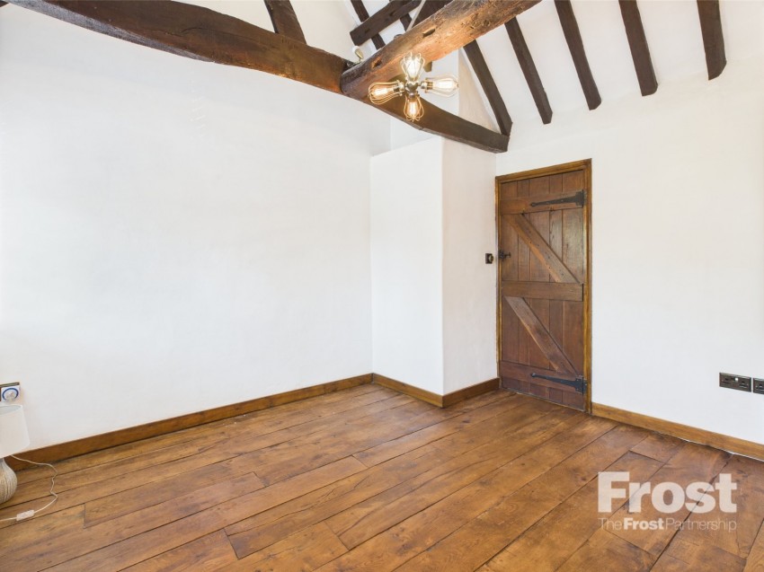Images for Village Road, Denham EAID:2640919782 BID:GCL