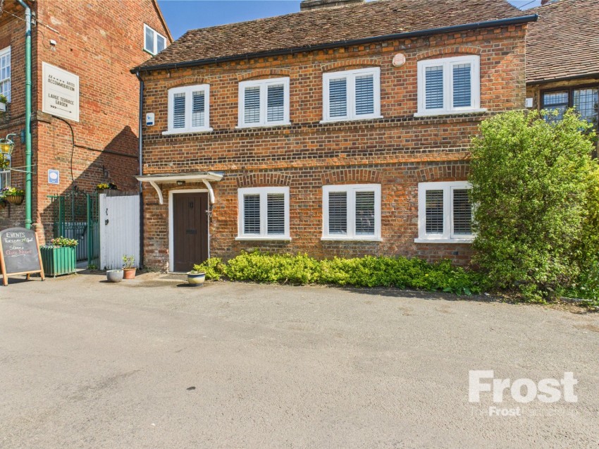 Images for Village Road, Denham EAID:2640919782 BID:GCL