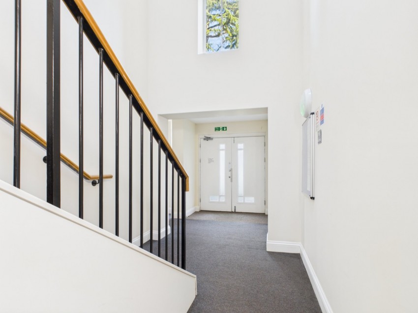 Images for Packhorse Road, 103 Packhorse Road, Gerrards Cross, Buckinghamshire EAID:2640919782 BID:GCL