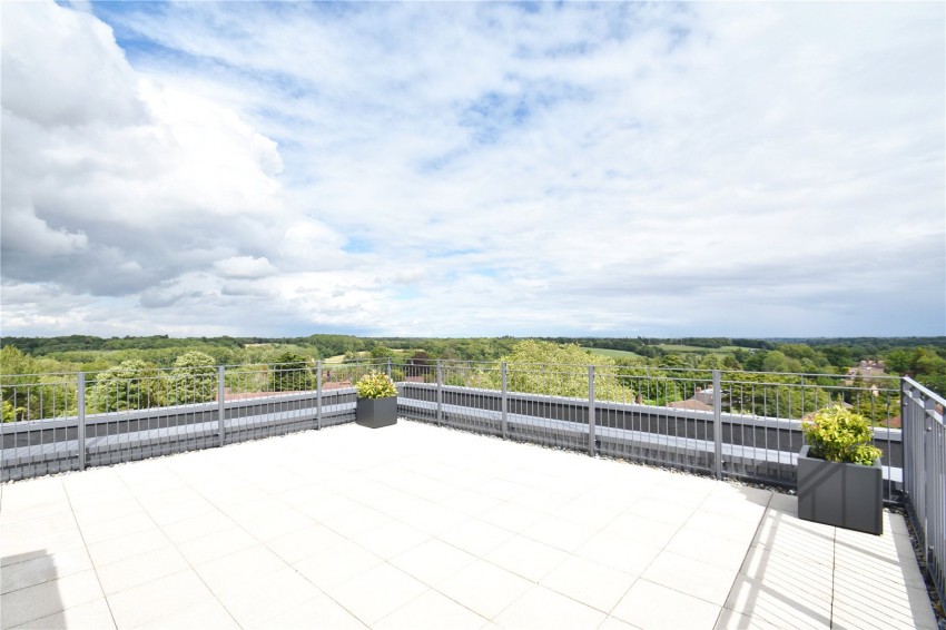 Images for Aston House, 62-68 Oak End Way EAID:2640919782 BID:GCL