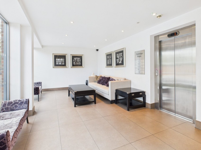 Images for Oak End Way, 46 Oak End Way, Gerrards Cross, Buckinghamshire EAID:2640919782 BID:GCL