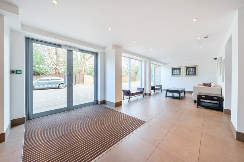 Images for Oak End Way, 46 Oak End Way, Gerrards Cross, Buckinghamshire EAID:2640919782 BID:GCL