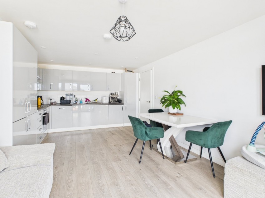 Images for Tatling End, Gerrards Cross EAID:2640919782 BID:GCL