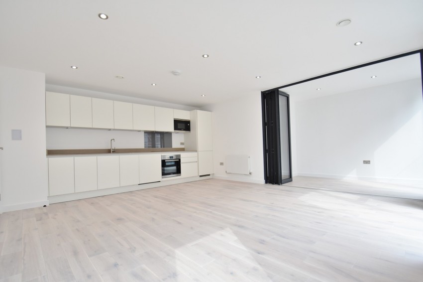 Images for Station Road, Gerrards Cross, Buckinghamshire EAID:2640919782 BID:GCL