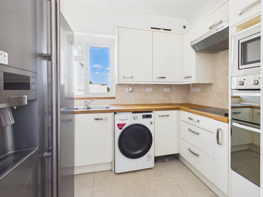 Images for Gerrards Cross, Buckinghamshire EAID:2640919782 BID:GCL