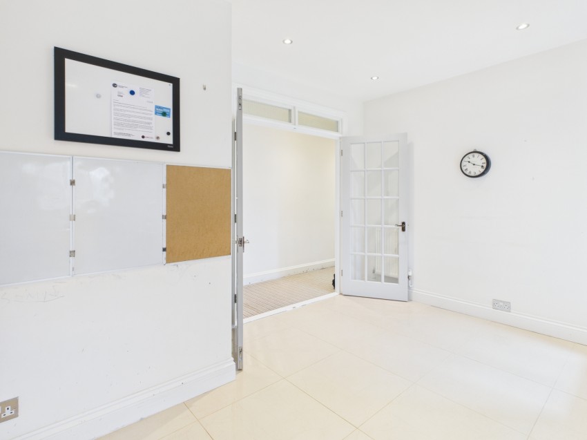 Images for Gerrards Cross, Buckinghamshire EAID:2640919782 BID:GCR