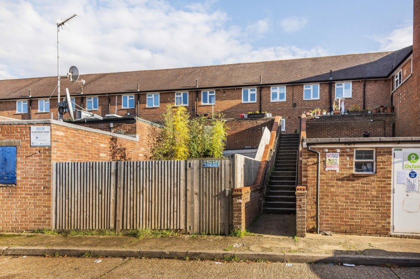 Images for Gerrards Cross, Buckinghamshire EAID:2640919782 BID:GCR