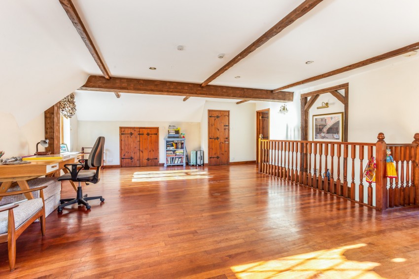 Images for Gerrards Cross, Buckinghamshire EAID:2640919782 BID:GCR