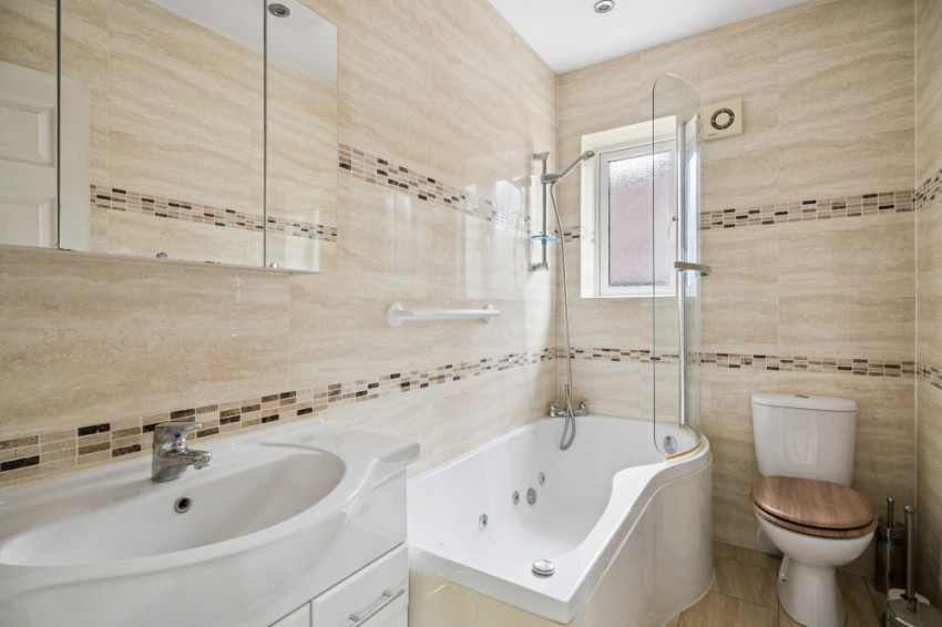 Images for Gerrards Cross, Buckinghamshire EAID:2640919782 BID:GCR