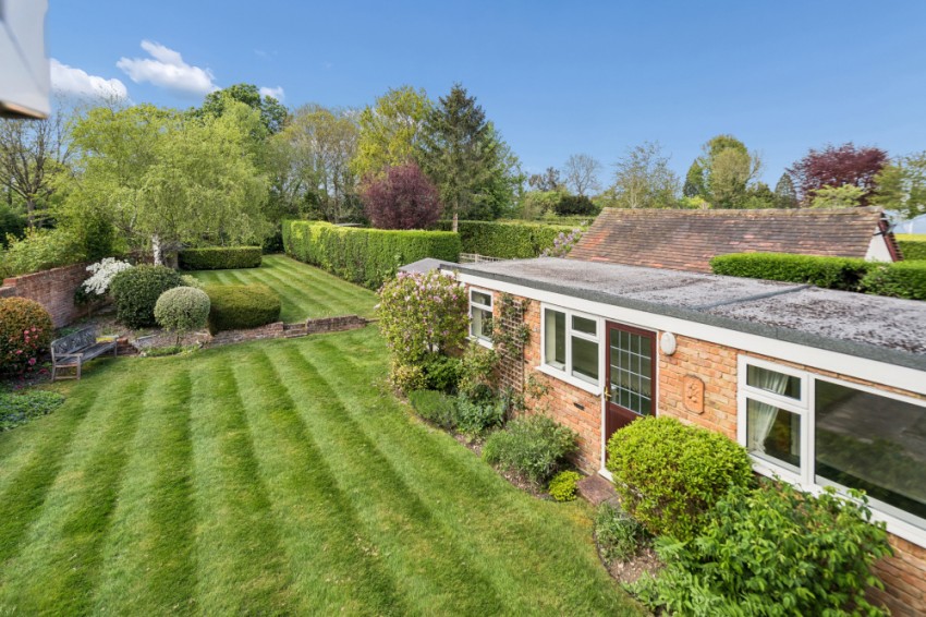 Images for Chalfont St. Peter, Gerrards Cross, Buckinghamshire EAID:2640919782 BID:GCR
