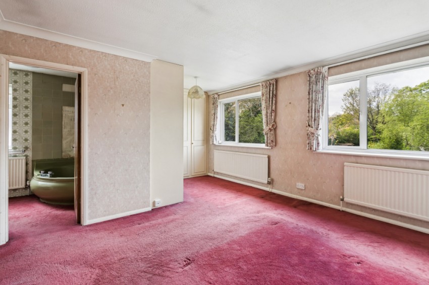 Images for Chalfont St. Peter, Gerrards Cross, Buckinghamshire EAID:2640919782 BID:GCR