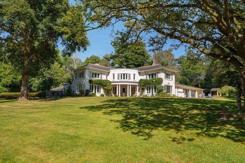 Images for Gerrards Cross, Buckinghamshire EAID:2640919782 BID:GCR