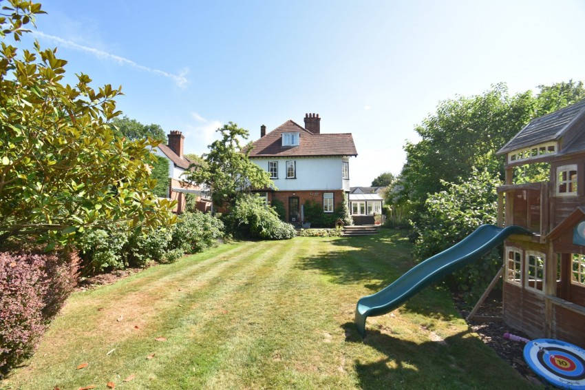 Images for Chalfont St. Peter, Gerrards Cross, Buckinghamshire EAID:2640919782 BID:GCR