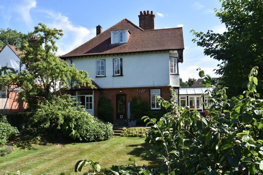 Images for Chalfont St. Peter, Gerrards Cross, Buckinghamshire EAID:2640919782 BID:GCR