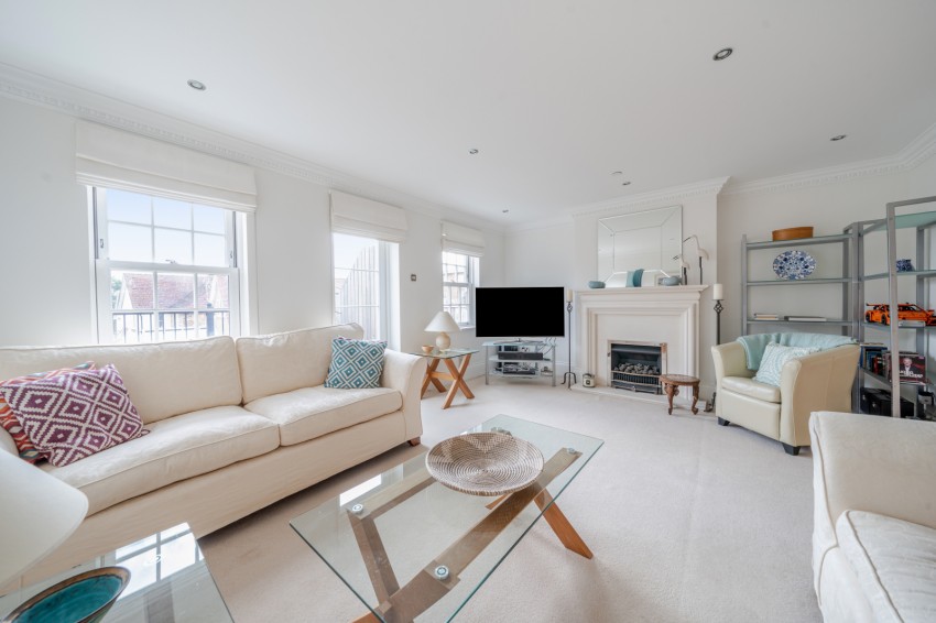 Images for Gerrards Cross, Buckinghamshire EAID:2640919782 BID:GCR