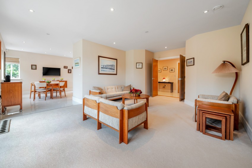 Images for Gerrards Cross, Buckinghamshire EAID:2640919782 BID:GCR