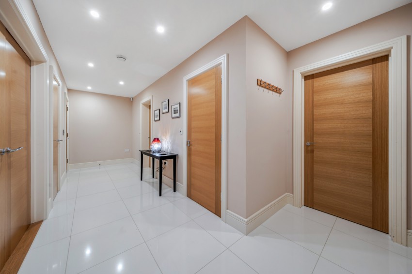 Images for Gerrards Cross, Buckinghamshire EAID:2640919782 BID:GCR