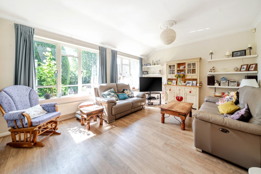 Images for Gerrards Cross, Buckinghamshire EAID:2640919782 BID:GCR