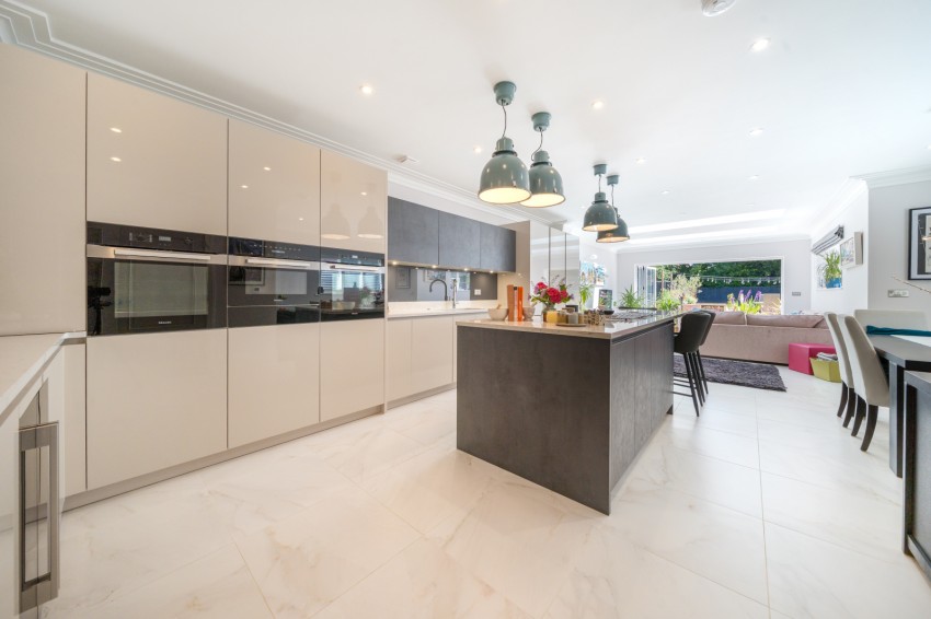 Images for Gerrards Cross, Buckinghamshire EAID:2640919782 BID:GCR