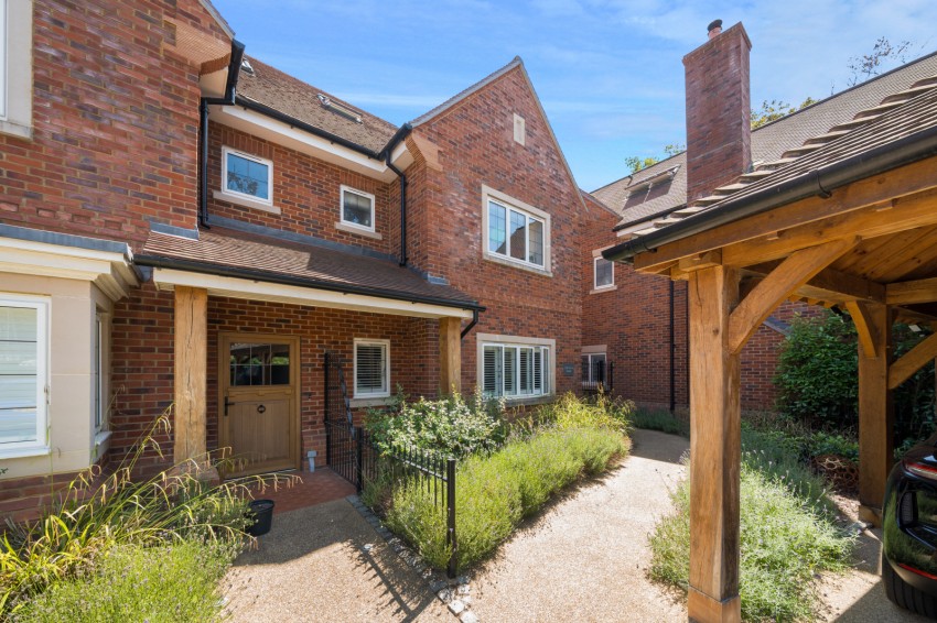 Images for Gerrards Cross, Buckinghamshire EAID:2640919782 BID:GCR