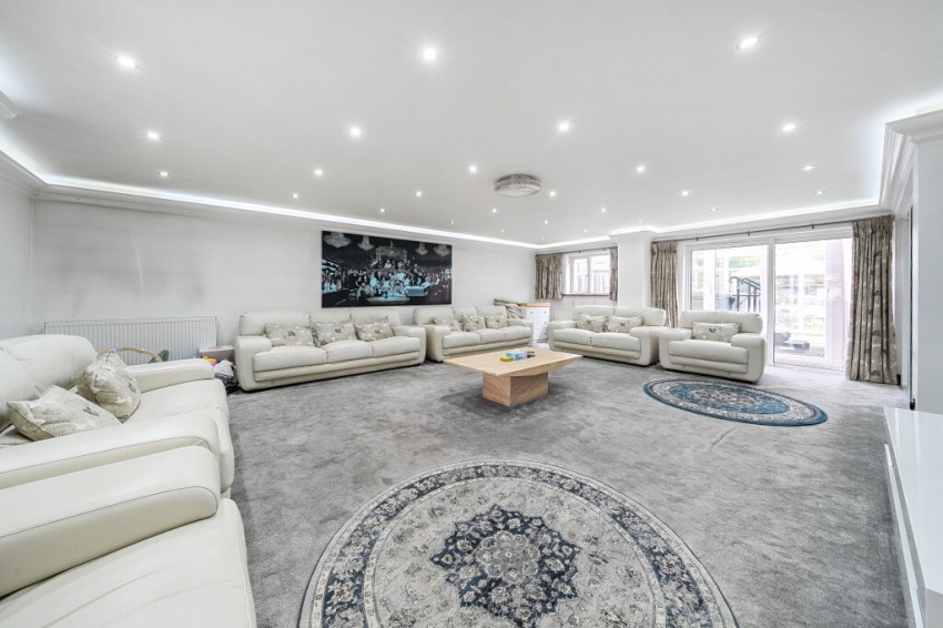 Images for Gerrards Cross, Buckinghamshire EAID:2640919782 BID:GCR