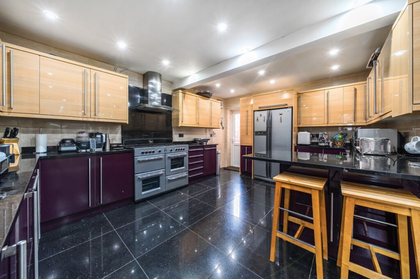 Images for Gerrards Cross, Buckinghamshire EAID:2640919782 BID:GCR